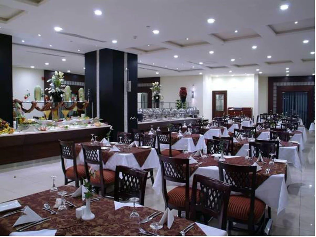 amenity photo - Dorrar Al Eiman Royal Hotel To Haram Distance