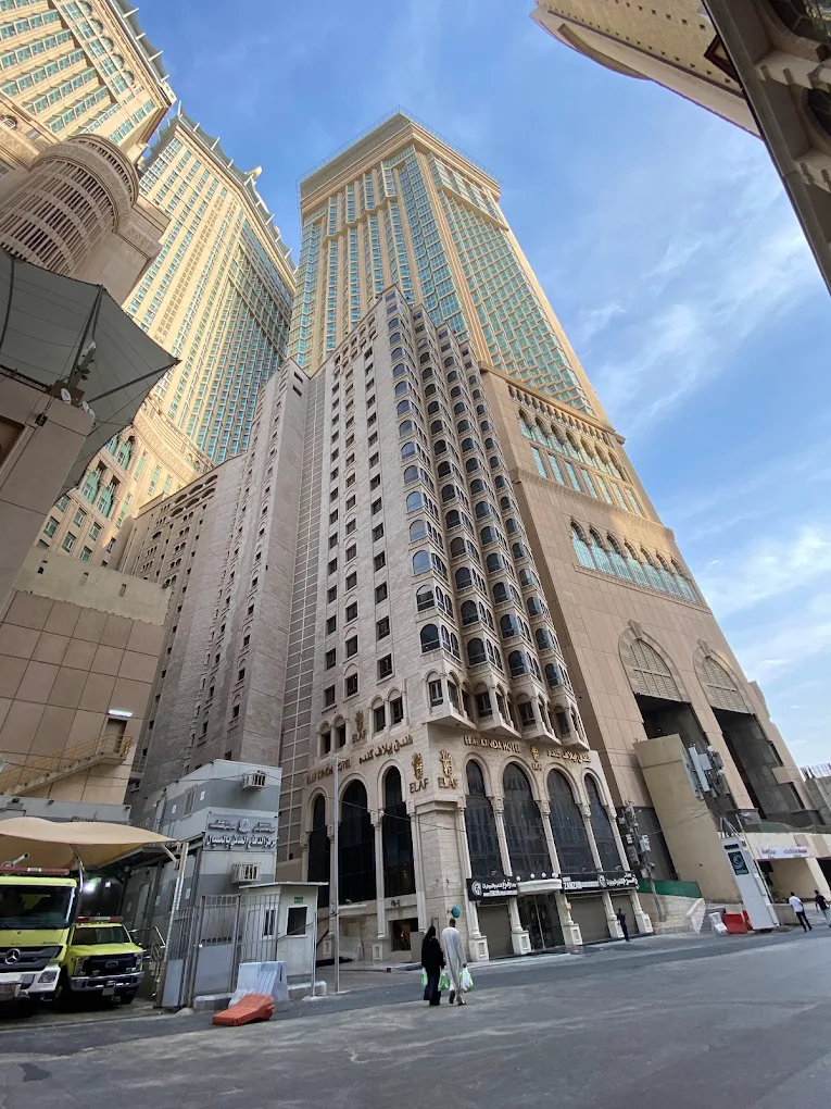  deluxe room - Distance from Elaf Kinda To Haram
