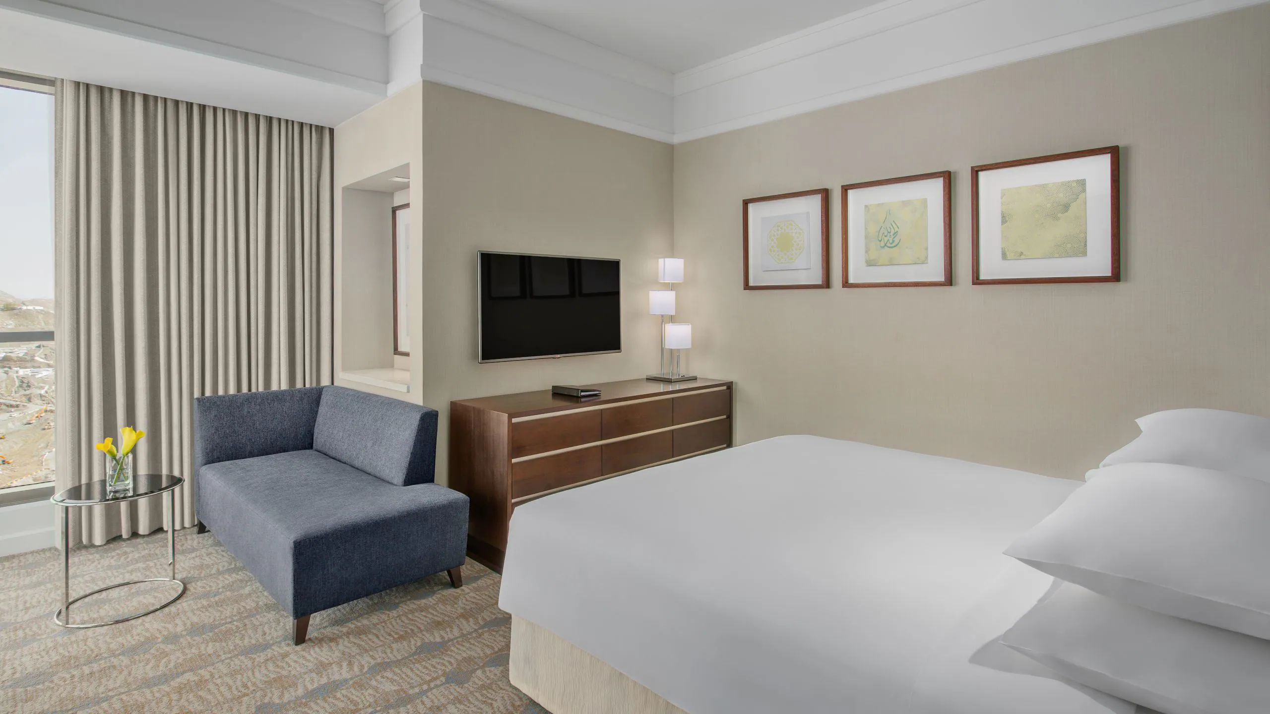 premium interior 3 - Distance from Jabal Omar Hyatt Regency Makkah To Haram