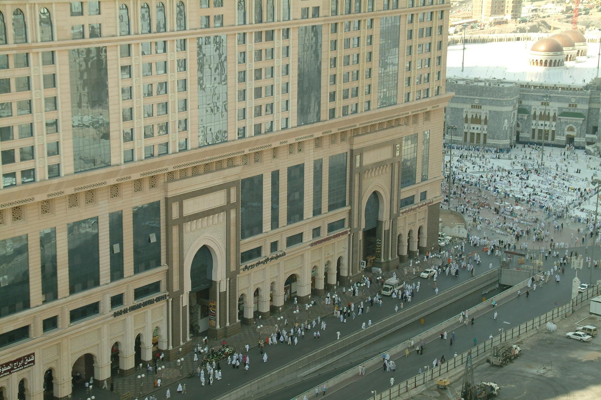Uploaded image 1752132645788 - 9 Reasons to Stay at Dorrar Al Eiman Royal Hotel Makkah During Your Umrah