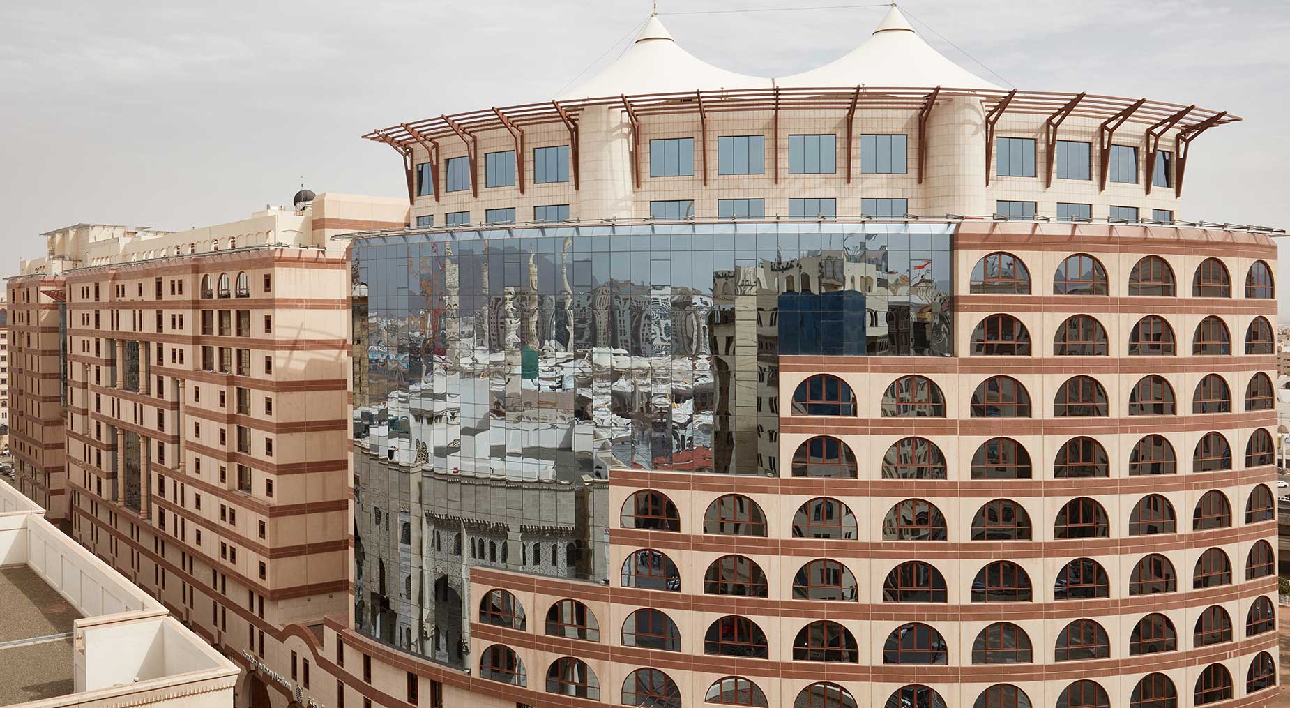 Uploaded image 1752211539885 - 7 Reasons to Stay at Pullman Zamzam Madinah Hotel During Your Umrah