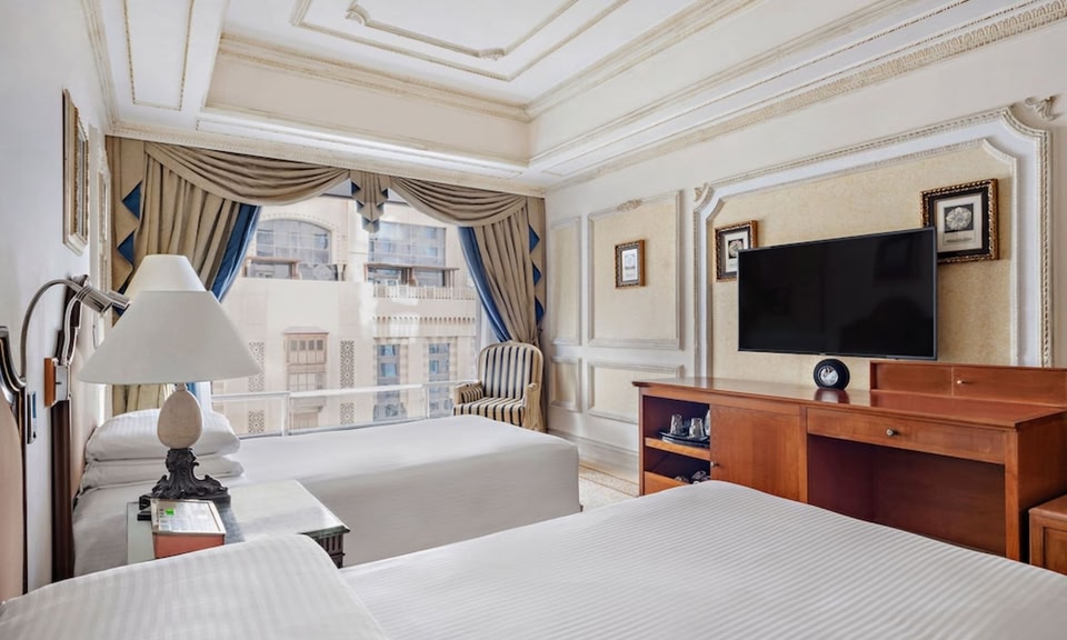 Uploaded image 1752559470338 - Why Pilgrims Choose InterContinental Dar Al Tawhid Makkah for Umrah
