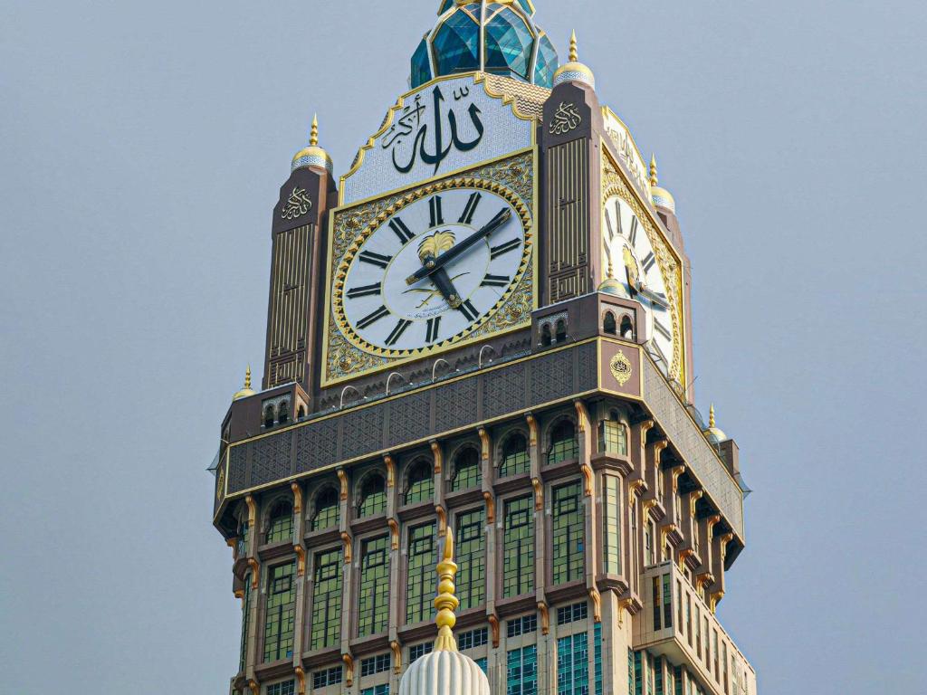 5 Best Hotels in Clock Tower Makkah - 5 Best Hotels in Clock Tower Makkah Guide - Umrah Guide