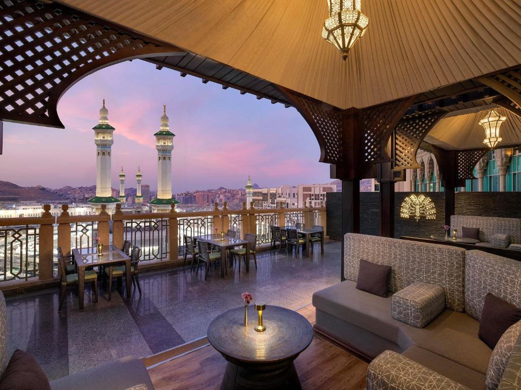 Inside Raffles Makkah Palace - Exclusive Amenities for Your Umrah - Umrah Travel Guide