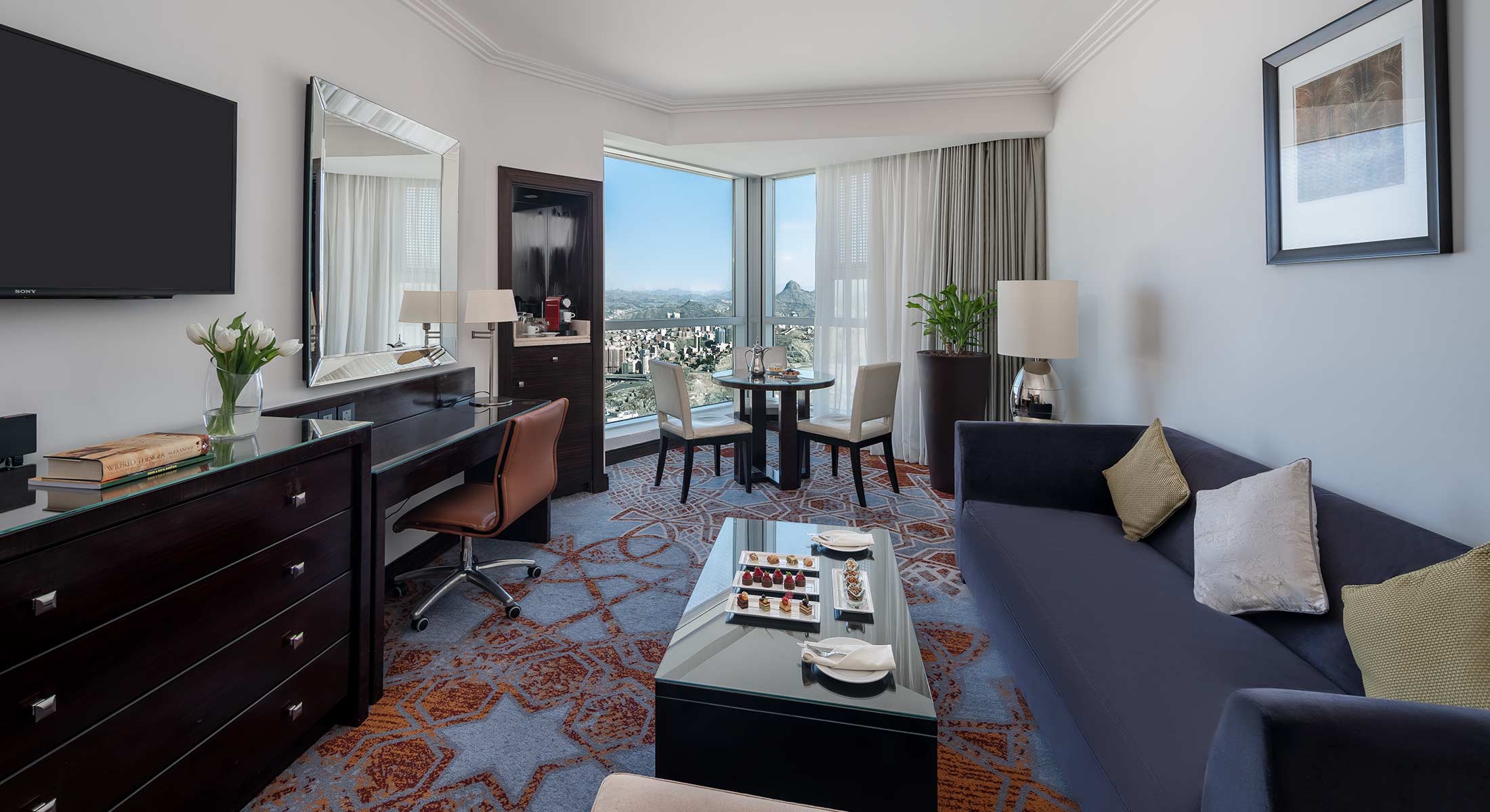 Swissôtel Makkah Rooms and Prices: Best Options for Kaaba Views in 2026 - Umrah Travel Guide